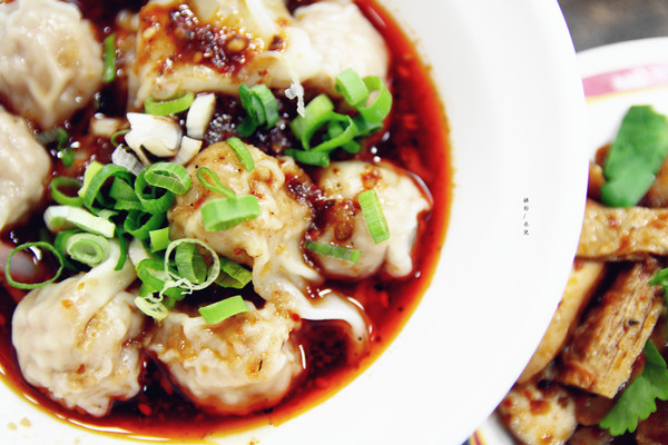 三民煮藝：【新北市新店區。小吃】三民煮藝 招牌椒香系列 香麻辣平衡夠味 一吃上癮 心中排行第一名 小碧潭捷運站