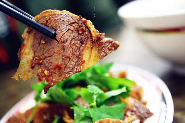 三民煮藝：【新北市新店區。小吃】三民煮藝 招牌椒香系列 香麻辣平衡夠味 一吃上癮 心中排行第一名 小碧潭捷運站