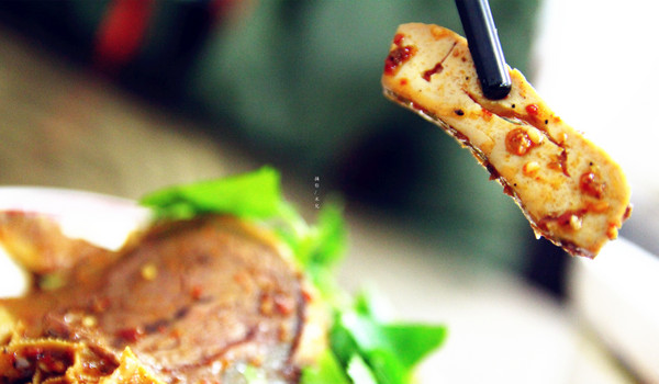 三民煮藝：【新北市新店區。小吃】三民煮藝 招牌椒香系列 香麻辣平衡夠味 一吃上癮 心中排行第一名 小碧潭捷運站