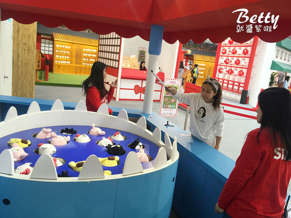 HELLO KITTY GO AROUND!!歡樂嘉年華 (28).jpg