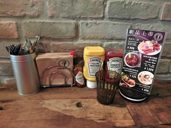 龍波斯特(永康東門店)：❤️美食❤️【台北。大安】龍波斯特lobster.foods (永康東門店)★加拿大空運活體龍蝦/現點現做/明太子龍蝦三明治堡