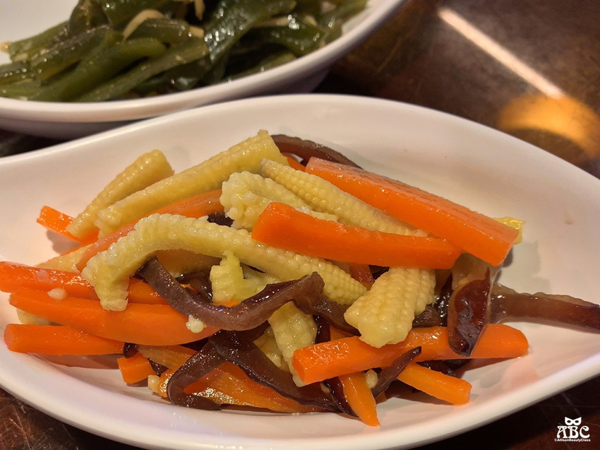 新竹美食|老饕必吃！古早味傳統美食推薦珈賀食堂，舒適空間有冷氣。