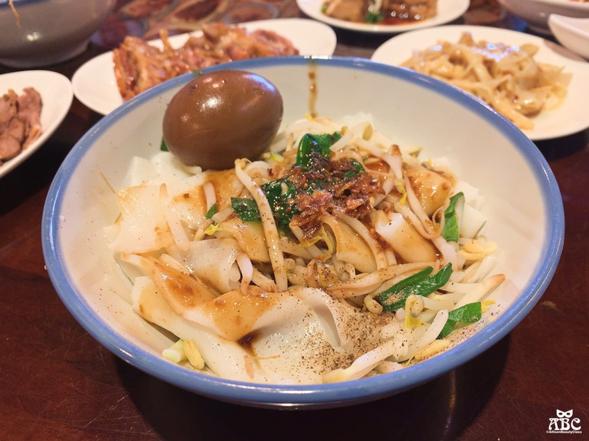 新竹美食|老饕必吃！古早味傳統美食推薦珈賀食堂，舒適空間有冷氣。