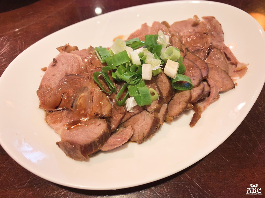 新竹美食|老饕必吃！古早味傳統美食推薦珈賀食堂，舒適空間有冷氣。