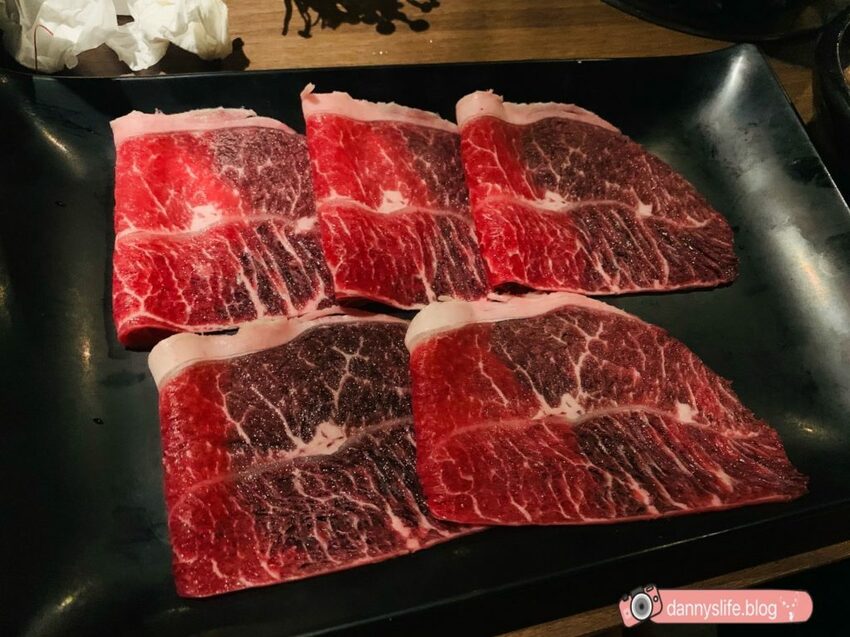 打狗霸 | 台北美食。犇鮮焱大胃王$598/野生黑鮪魚吃到飽 - 丹尼的吃喝玩樂