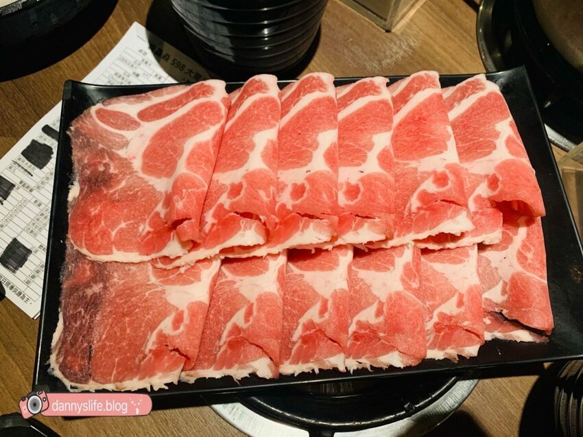 打狗霸 | 台北美食。犇鮮焱大胃王$598/野生黑鮪魚吃到飽 - 丹尼的吃喝玩樂