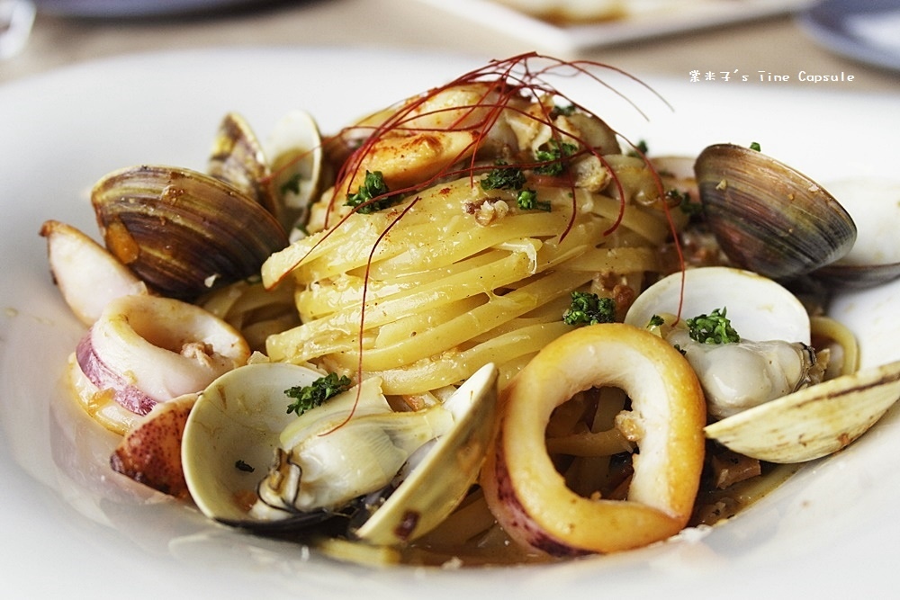 [台南新營]Le marée 拉蔴里- 氣氛棒、餐點佳，隱身小巷道裡一家令人驚艷的餐廳!