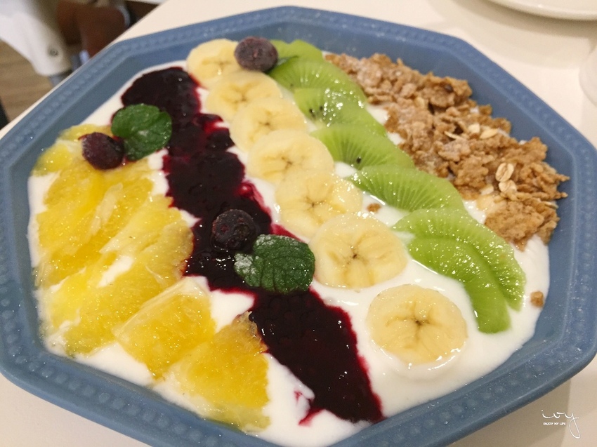 台南北區早午餐咖啡廳推薦，噠慷咖啡館cafe.com|