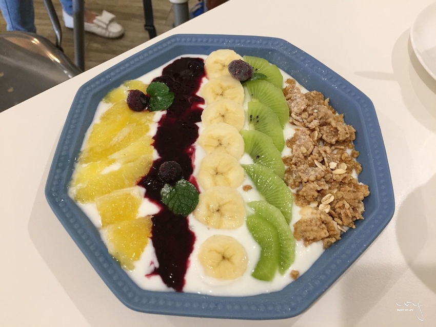 台南北區早午餐咖啡廳推薦，噠慷咖啡館cafe.com|