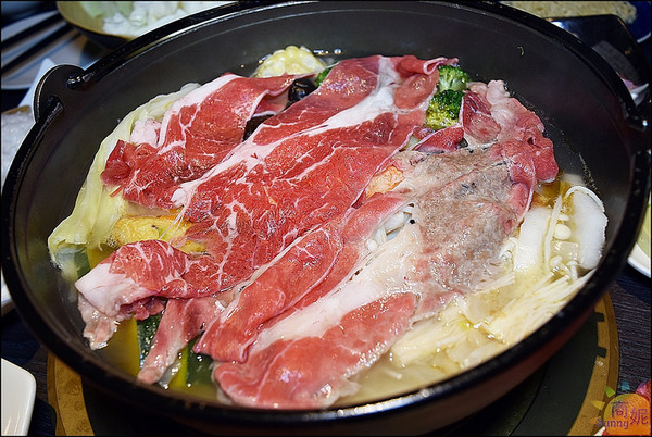 悅上引鍋物料理:台中鍋物推薦。悅上引海鮮和牛鍋物。精緻鍋物高檔食材老饕最愛@sunny吃喝遊樂
