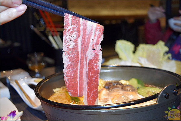 悅上引鍋物料理:台中鍋物推薦。悅上引海鮮和牛鍋物。精緻鍋物高檔食材老饕最愛@sunny吃喝遊樂