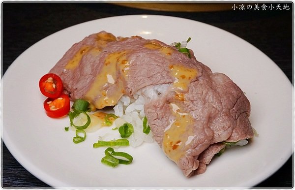 悅上引鍋物料理：台中西屯』悅上引鍋物料理║秋紅谷美食。嚴選精緻食材，平日全面餐點79折、啤酒買一送一透沁涼