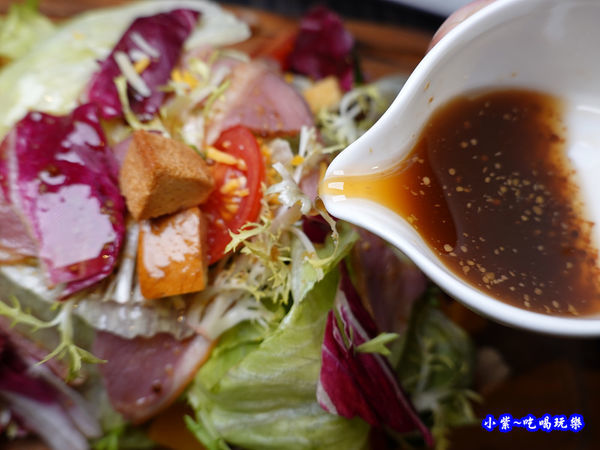 和風蜜桃鴨胸沙拉-洋城義大利餐廳慶城店 (5).jpg