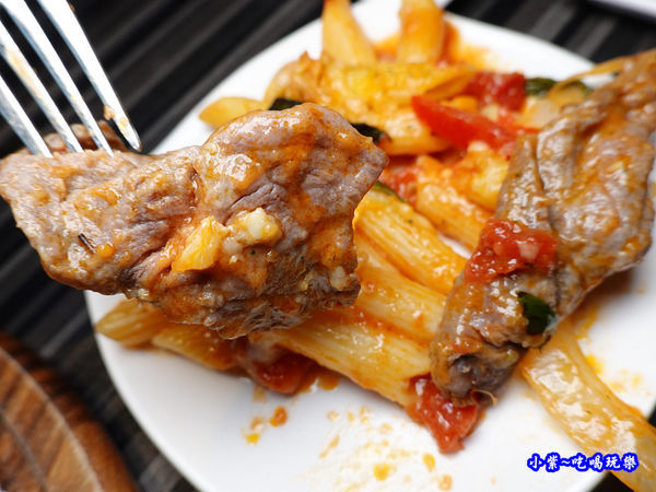 焗烤茄汁小牛筆管麵(加麵)-洋城義大利餐廳慶城店 (2).jpg