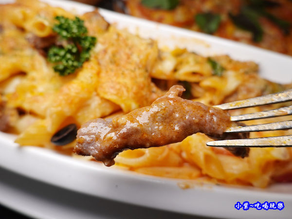 焗烤茄汁小牛筆管麵(加麵)-洋城義大利餐廳慶城店 (5).jpg