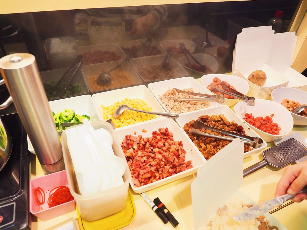 小丑烤馬鈴薯9-5.jpg 小丑烤馬鈴薯9-5.jpg