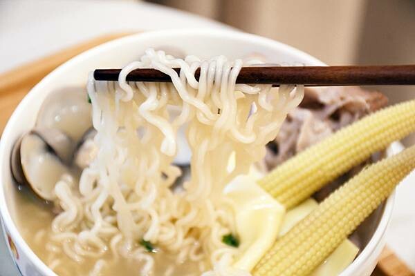 台北市中山區最像現煮的口感泡麵，採用專利技術、達到生麵口感～【Pulmuone圃美多】四款泡麵一次開箱～哪裡買的到？全聯