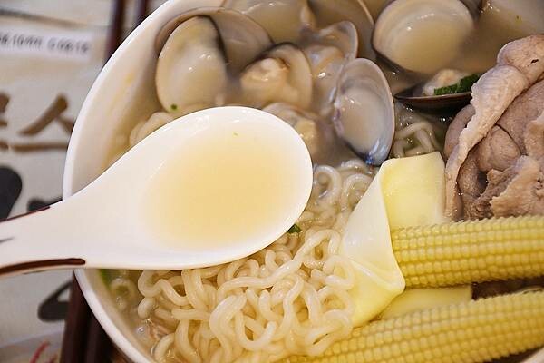 台北市中山區最像現煮的口感泡麵，採用專利技術、達到生麵口感～【Pulmuone圃美多】四款泡麵一次開箱～哪裡買的到？全聯