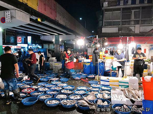 崁仔頂魚市場05.JPG