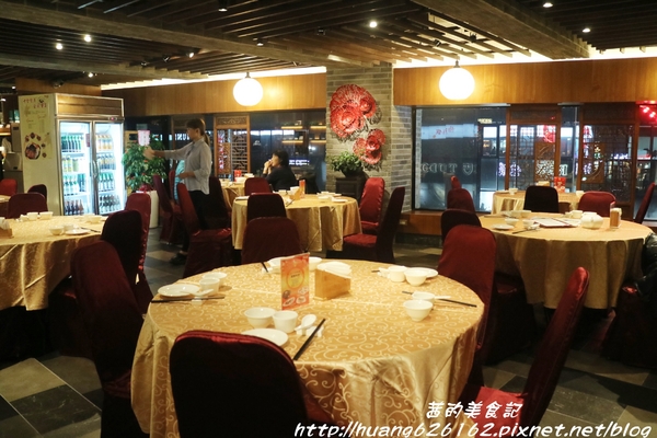 極鮮饌:【台北大安區】東區複合式創意料理『極鮮饌』激推 龍膽石斑魯肉飯、 蘿蔓龍膽石斑鬆、披著HAPPY的花枝、雪蛤香梨排骨湯、忠孝敦化站~ 極鮮饌:【台北大安區】東區複合式創意料理『極鮮饌』激推 龍膽石斑魯肉飯、 蘿蔓龍膽石斑鬆、披著HAPPY的花枝、雪蛤香梨排骨湯、忠孝敦化站~