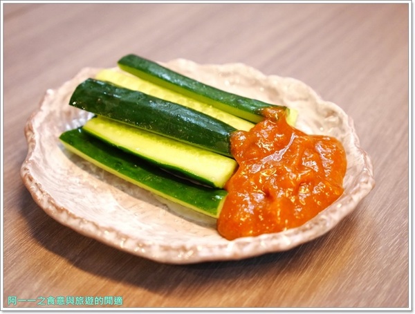 玩笑亭 Nantsuttei:台北信義區美食 玩笑亭拉麵~料理東西軍黑蒜香油拉麵 玩笑亭 Nantsuttei:台北信義區美食 玩笑亭拉麵~料理東西軍黑蒜香油拉麵