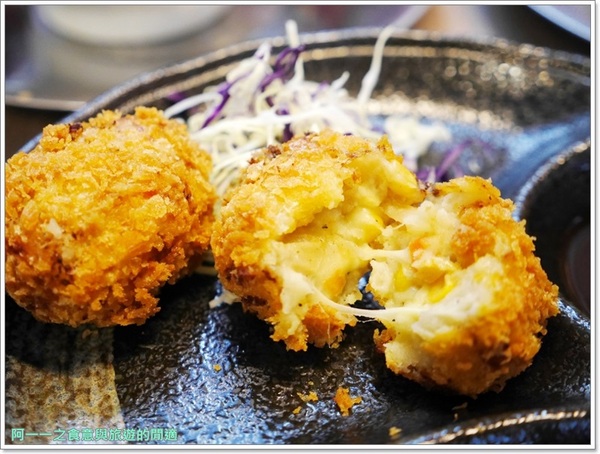 玩笑亭 Nantsuttei:台北信義區美食 玩笑亭拉麵~料理東西軍黑蒜香油拉麵 玩笑亭 Nantsuttei:台北信義區美食 玩笑亭拉麵~料理東西軍黑蒜香油拉麵