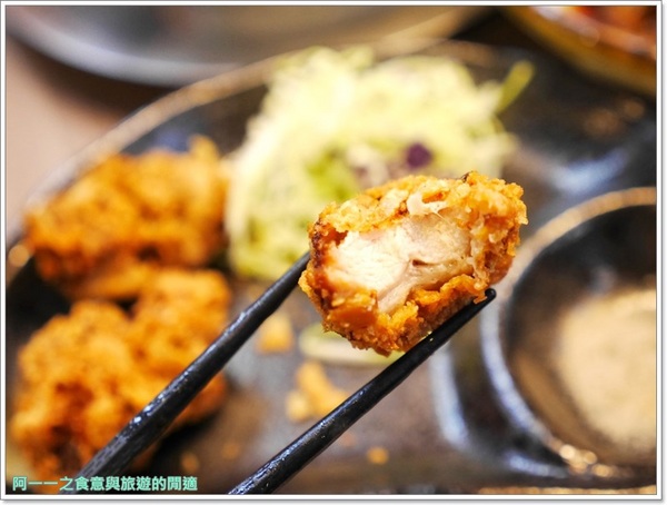 玩笑亭 Nantsuttei:台北信義區美食 玩笑亭拉麵~料理東西軍黑蒜香油拉麵 玩笑亭 Nantsuttei:台北信義區美食 玩笑亭拉麵~料理東西軍黑蒜香油拉麵