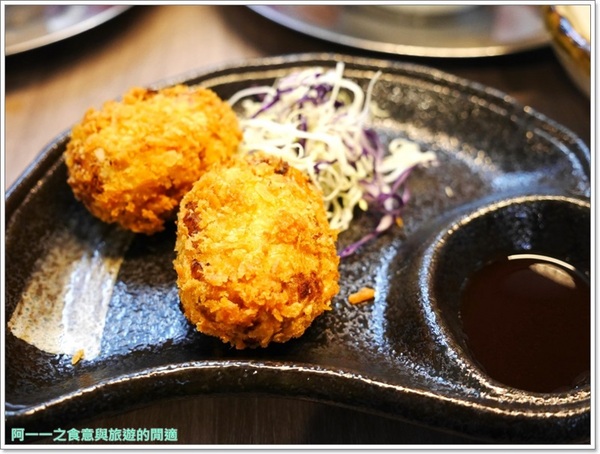 玩笑亭 Nantsuttei:台北信義區美食 玩笑亭拉麵~料理東西軍黑蒜香油拉麵 玩笑亭 Nantsuttei:台北信義區美食 玩笑亭拉麵~料理東西軍黑蒜香油拉麵