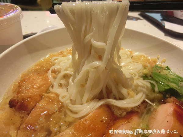 【高雄美食】《那街那巷》新時尚『質感麵食』。夢時代美食街特色麵店