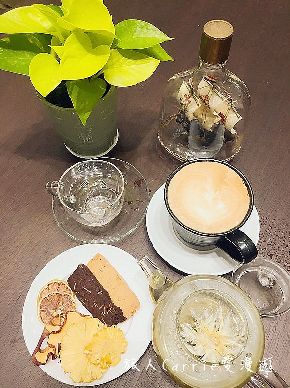 宜蘭悅川酒店(The Walden)【宜蘭住宿】～龜山島海景房‧親子套房專屬樓層‧最文青的圖書館飯店‧羅琳美食餐廳Buffet