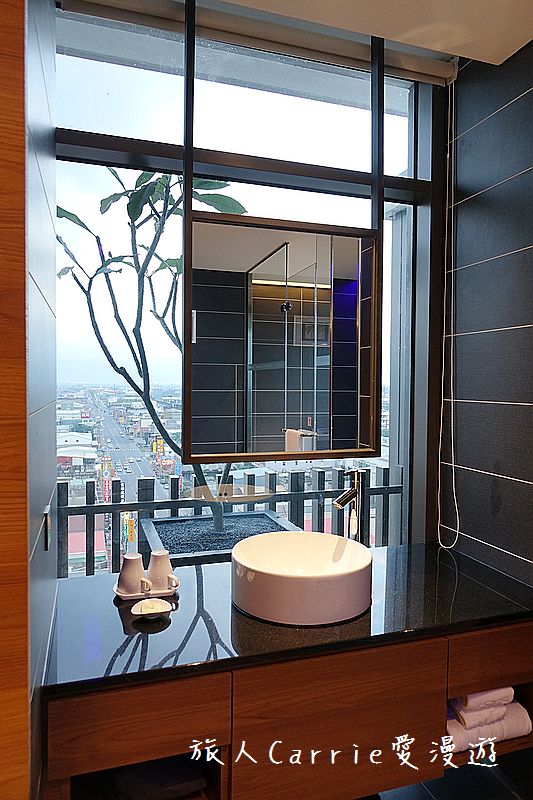 宜蘭悅川酒店(The Walden)【宜蘭住宿】～龜山島海景房‧親子套房專屬樓層‧最文青的圖書館飯店‧羅琳美食餐廳Buffet