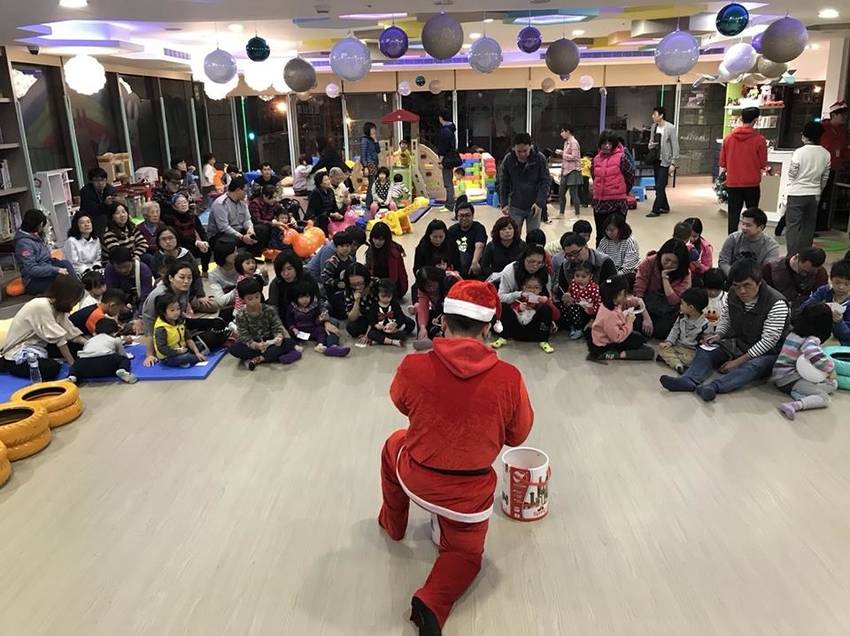 親子館晚間活動.jpg 親子館晚間活動.jpg