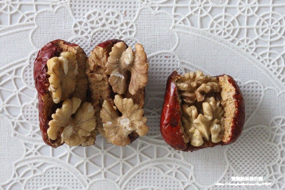 [宅配零食]美日春大丸核桃棗 /小丸核桃棗/紅棗核桃/ 家人朋友健康伴手禮 )