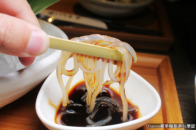 『桃園日本料理餐廳』山越壽司 村民食堂(含詳細菜單)★桃園藝文特區商圈美食餐廳/自然食材備長炭鹽燒鰹魚昆布湯頭優質日式鍋物