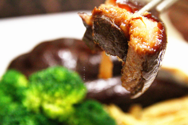 i3Fresh愛上新鮮:【宅配。方便料理包】 i3Fresh愛上新鮮 御皇花雕筍絲圓蹄 年菜靠這味 媽咪快樂 全家都快樂 i3Fresh愛上新鮮:【宅配。方便料理包】 i3Fresh愛上新鮮 御皇花雕筍絲圓蹄 年菜靠這味 媽咪快樂 全家都快樂