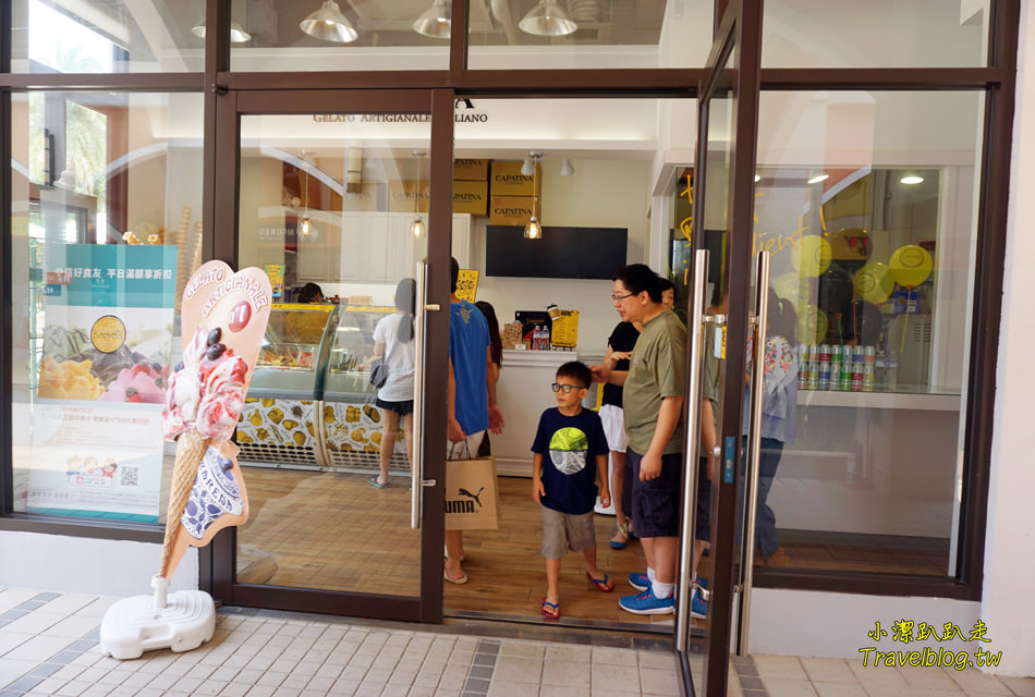 台中冰店推薦|台中麗寶Outlet Mall-少女夢幻系散步甜食!CAPATINA 義大利冰淇淋,無脂果霜冰淇淋好吃.低熱量.無反式脂肪又沒負擔~ - 小潔趴趴走(台灣旅遊)