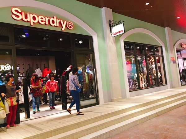 【台中。景點】后里 / 麗寶Outlet Mall，全台首創寵物樂園，全台最大摩天輪，試營運搶先逛 品牌美食 / 交通 / 營業時間