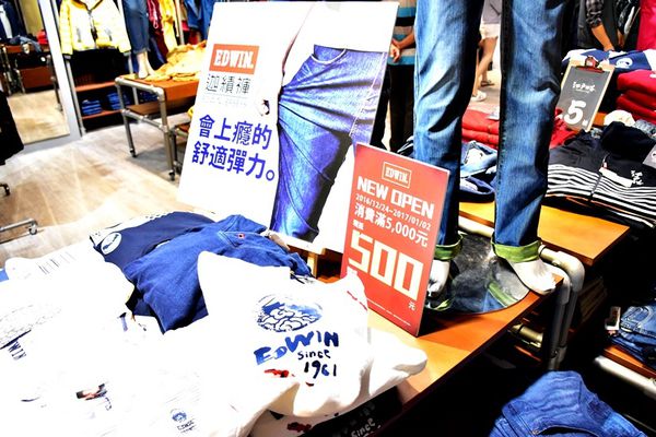 【台中。景點】后里 / 麗寶Outlet Mall，全台首創寵物樂園，全台最大摩天輪，試營運搶先逛 品牌美食 / 交通 / 營業時間