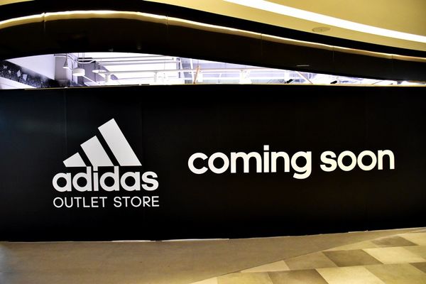 【台中。景點】后里 / 麗寶Outlet Mall，全台首創寵物樂園，全台最大摩天輪，試營運搶先逛 品牌美食 / 交通 / 營業時間