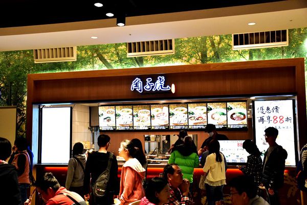 【台中。景點】后里 / 麗寶Outlet Mall，全台首創寵物樂園，全台最大摩天輪，試營運搶先逛 品牌美食 / 交通 / 營業時間