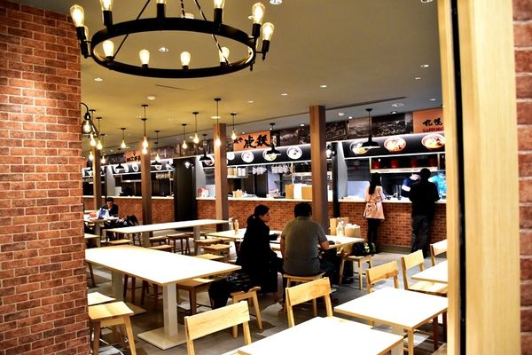 【台中。景點】后里 / 麗寶Outlet Mall，全台首創寵物樂園，全台最大摩天輪，試營運搶先逛 品牌美食 / 交通 / 營業時間