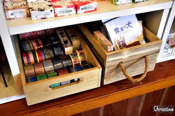 【南投。草屯】 小憩空間,早午餐/下午茶/輕食/鬆餅甜點,熱壓吐司,每日限定手作甜食,文創的雜貨小木屋