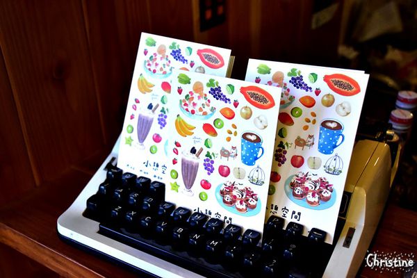 【南投。草屯】 小憩空間,早午餐/下午茶/輕食/鬆餅甜點,熱壓吐司,每日限定手作甜食,文創的雜貨小木屋