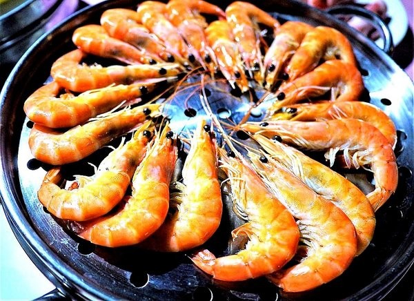 廣香龍華樓餐廳：【新北 | 蒸籠火鍋】廣香龍華樓餐廳．五層一次滿足．品嚐鮮美的食材原味 / 香醇濃郁的精華湯底．板橋港式飲茶