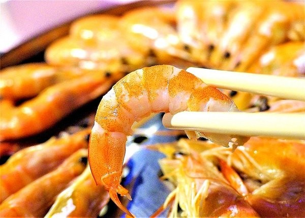 廣香龍華樓餐廳：【新北 | 蒸籠火鍋】廣香龍華樓餐廳．五層一次滿足．品嚐鮮美的食材原味 / 香醇濃郁的精華湯底．板橋港式飲茶