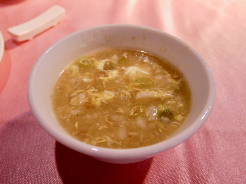 [新北板橋] 港籍師傅坐鎮廣香龍華樓餐廳蒸籠火鍋海底蒸鮮鍋 / 鮮醇濃郁的精華湯底結合肥美甜鮮的嚴選海味 / 板橋港式飲茶