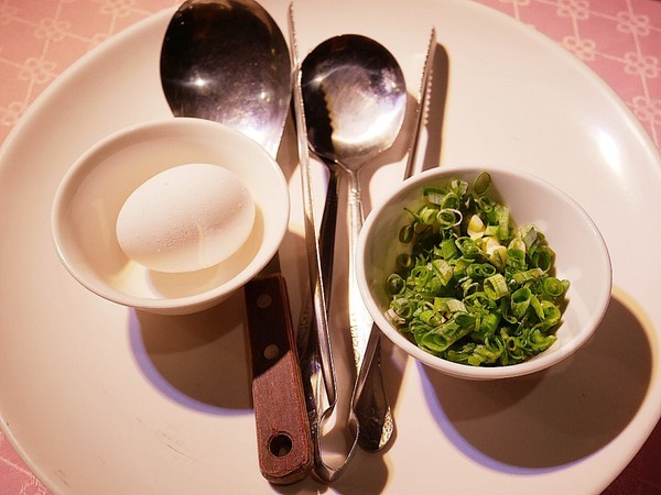 廣香龍華樓餐廳:廣香龍華樓餐廳-新北板橋港式飲茶 超夯蒸籠火鍋這邊也吃得到 重點是不用約一大票人 兩個人也能輕鬆享用