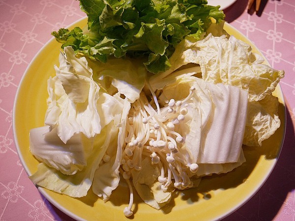 廣香龍華樓餐廳:廣香龍華樓餐廳-新北板橋港式飲茶 超夯蒸籠火鍋這邊也吃得到 重點是不用約一大票人 兩個人也能輕鬆享用