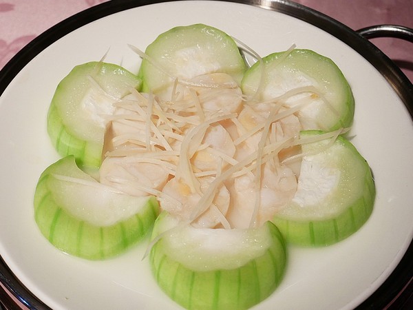 廣香龍華樓餐廳:廣香龍華樓餐廳-新北板橋港式飲茶 超夯蒸籠火鍋這邊也吃得到 重點是不用約一大票人 兩個人也能輕鬆享用