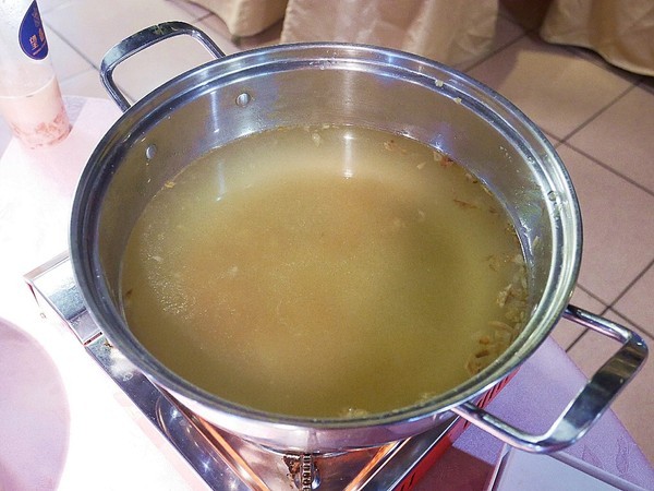 廣香龍華樓餐廳:廣香龍華樓餐廳-新北板橋港式飲茶 超夯蒸籠火鍋這邊也吃得到 重點是不用約一大票人 兩個人也能輕鬆享用